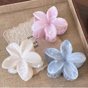 Hrklemmer bl og pink blomst